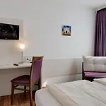Olympia 3* München