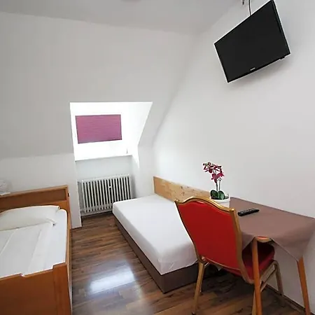 Olympia Otel 3*