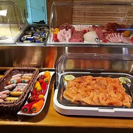 Olympia 3* Münih