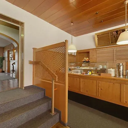 올림피아 호텔 3*