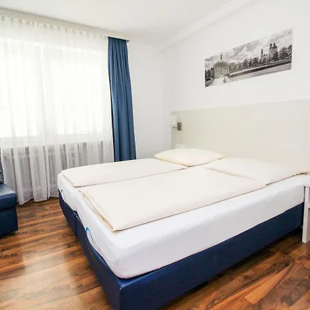 Olympia Hotel